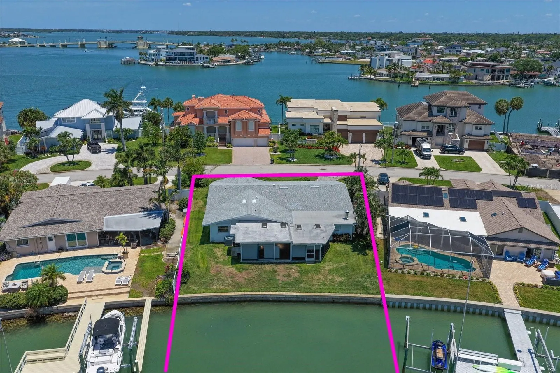 7962 9th Avenue S St Petersburg FL 33707