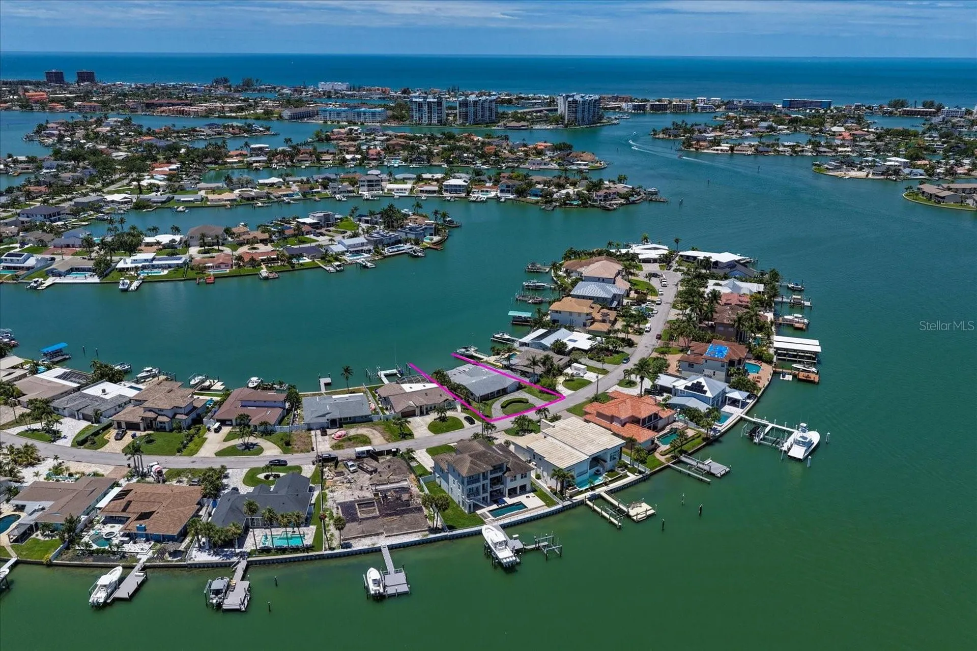 7962 9th Avenue S St Petersburg FL 33707