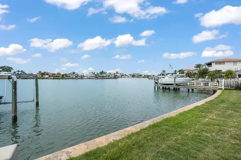 7962 9th Avenue S St Petersburg FL 33707