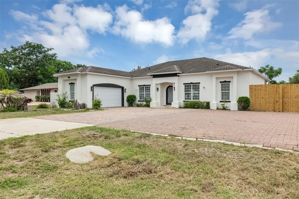 7906 Napoleon Street Orlando FL 32825