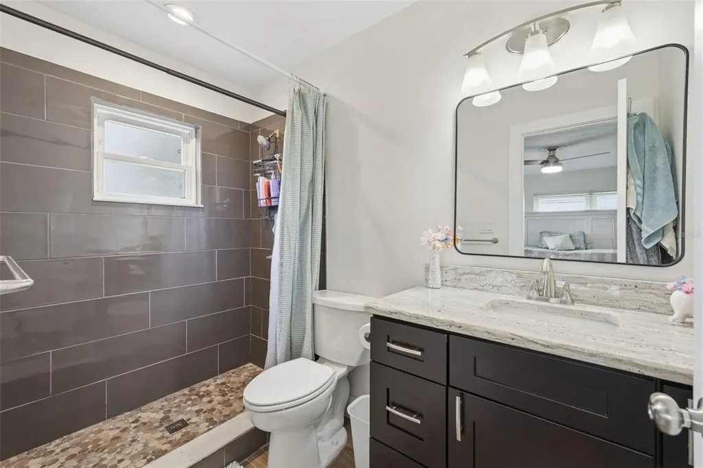9910 Peninsular Drive Gibsonton FL 33534