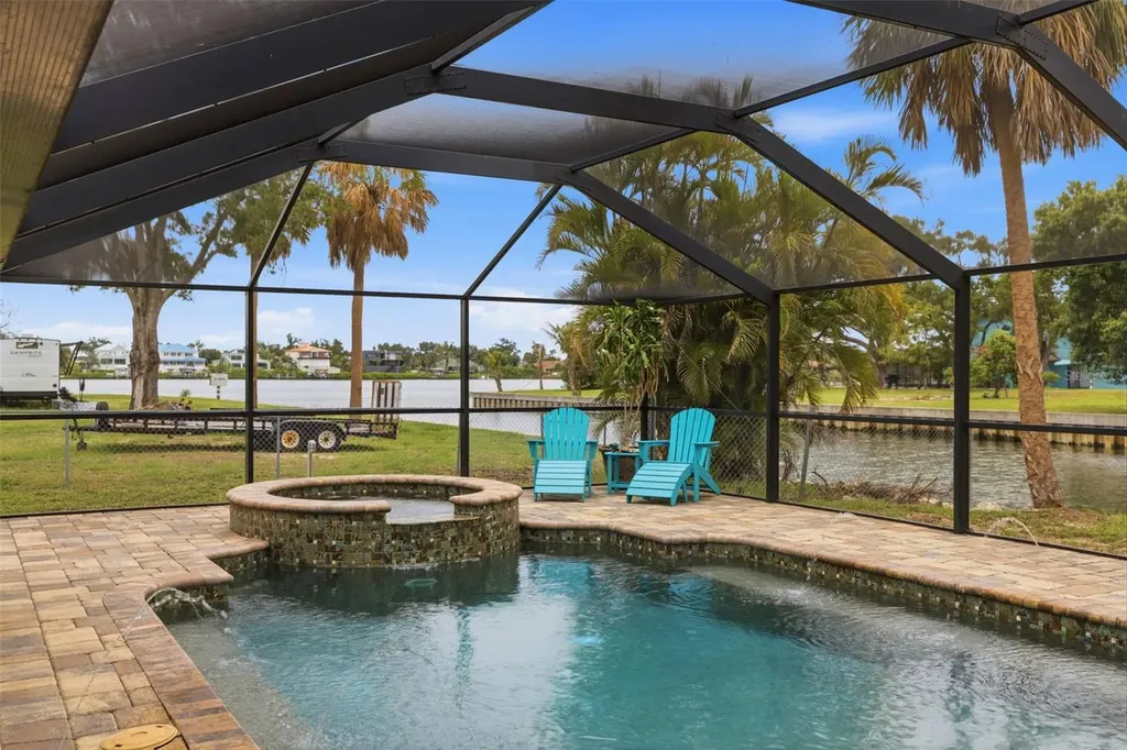 9910 Peninsular Drive Gibsonton FL 33534