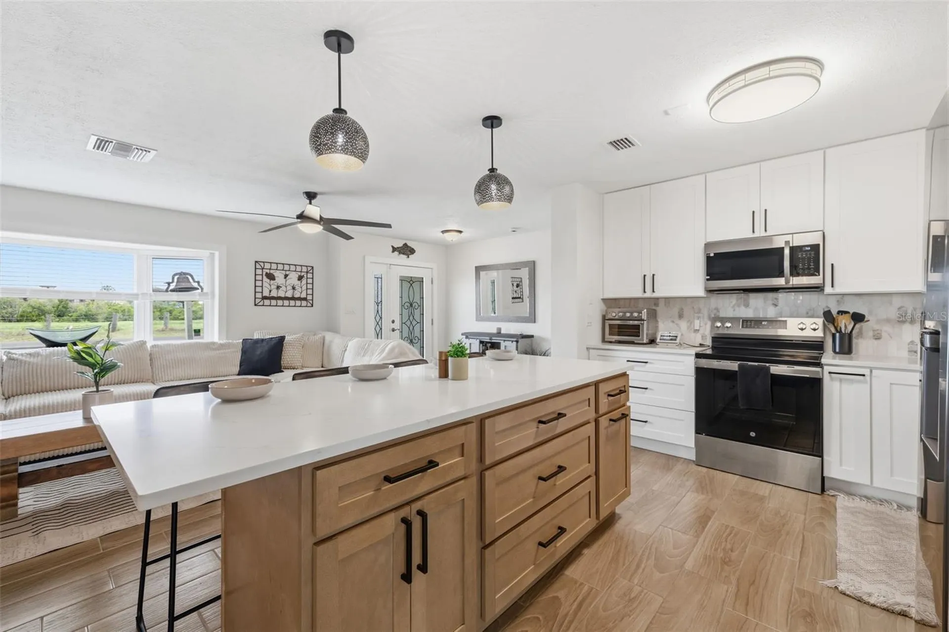 9910 Peninsular Drive Gibsonton FL 33534