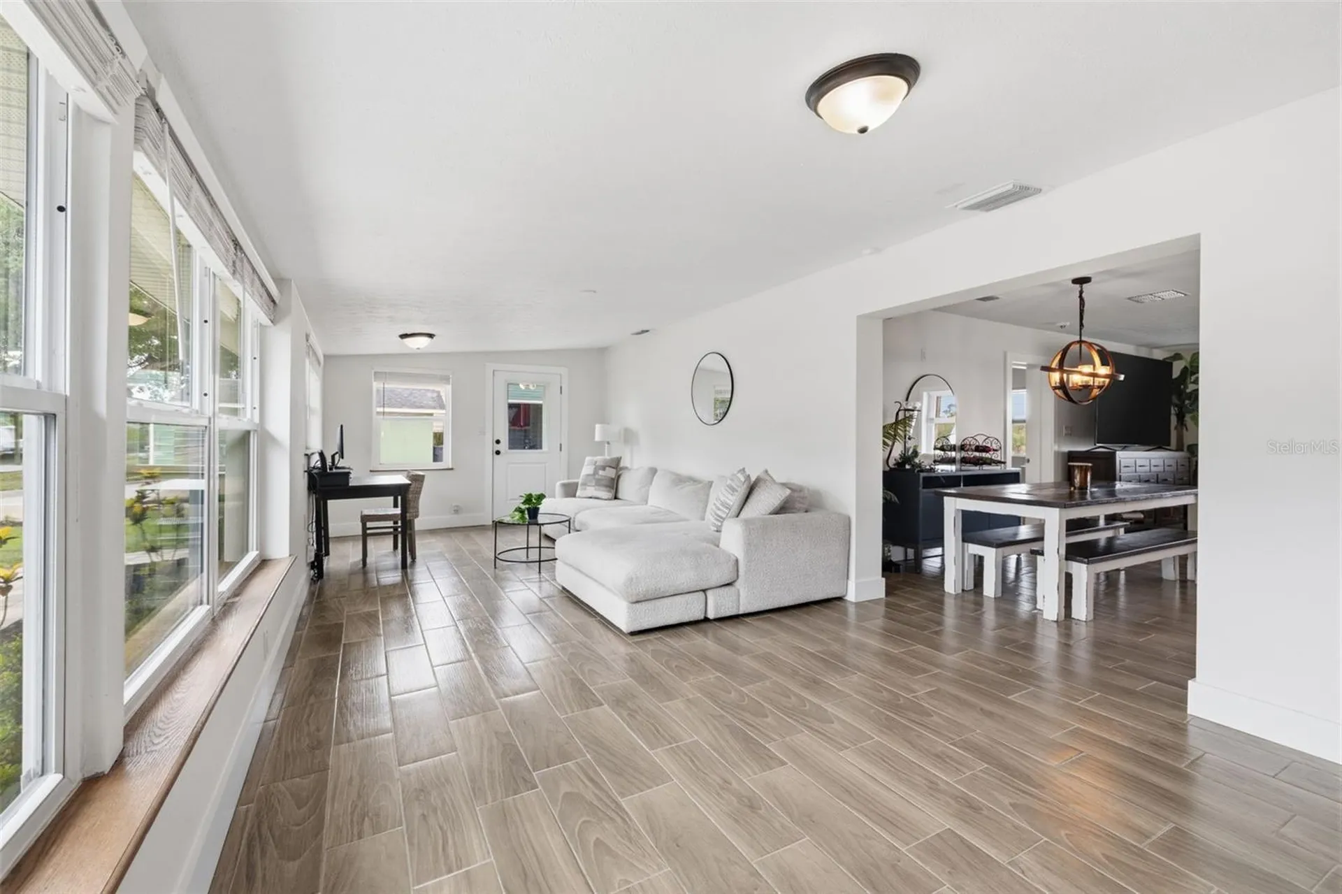 9910 Peninsular Drive Gibsonton FL 33534