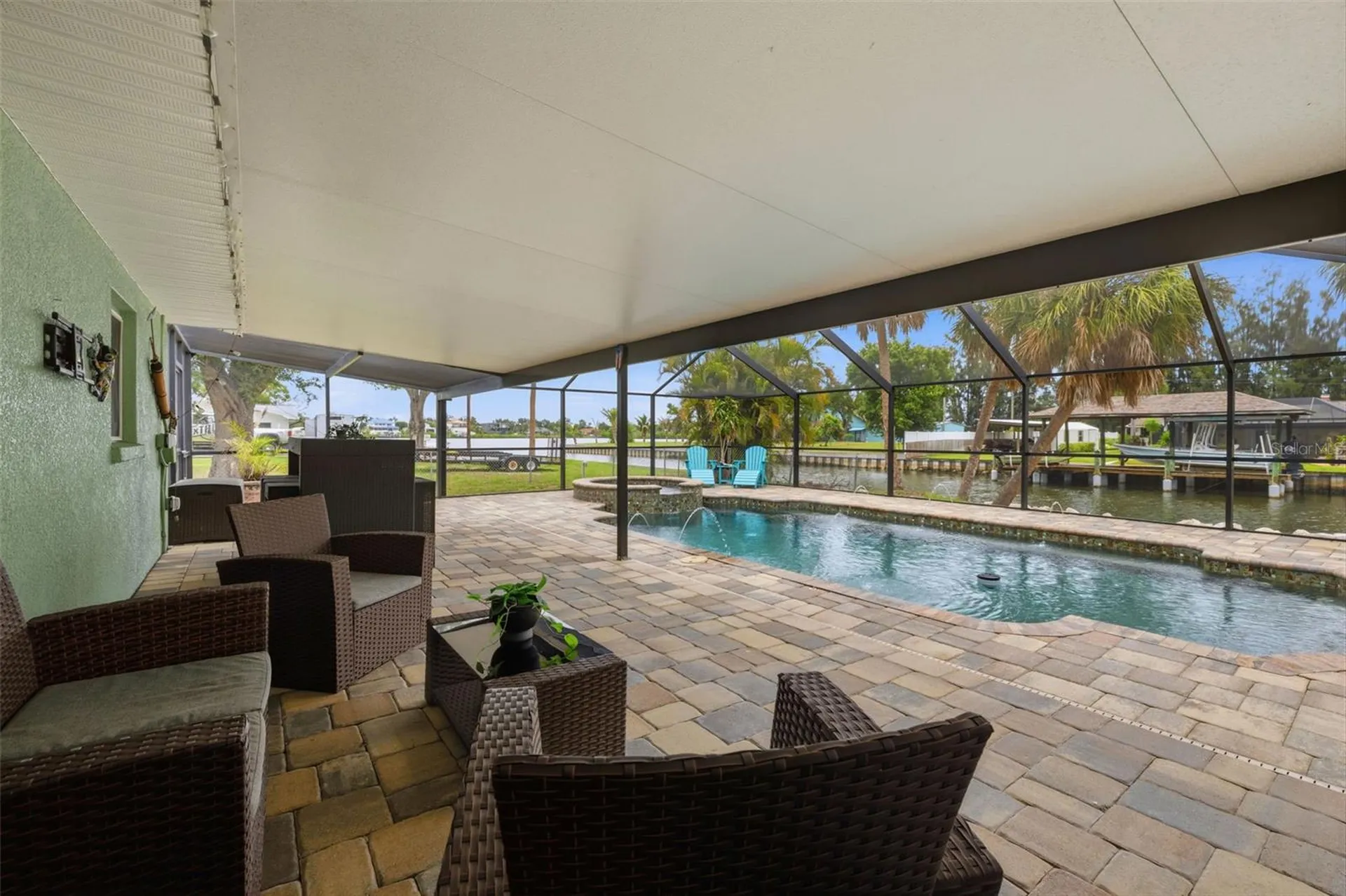 9910 Peninsular Drive Gibsonton FL 33534