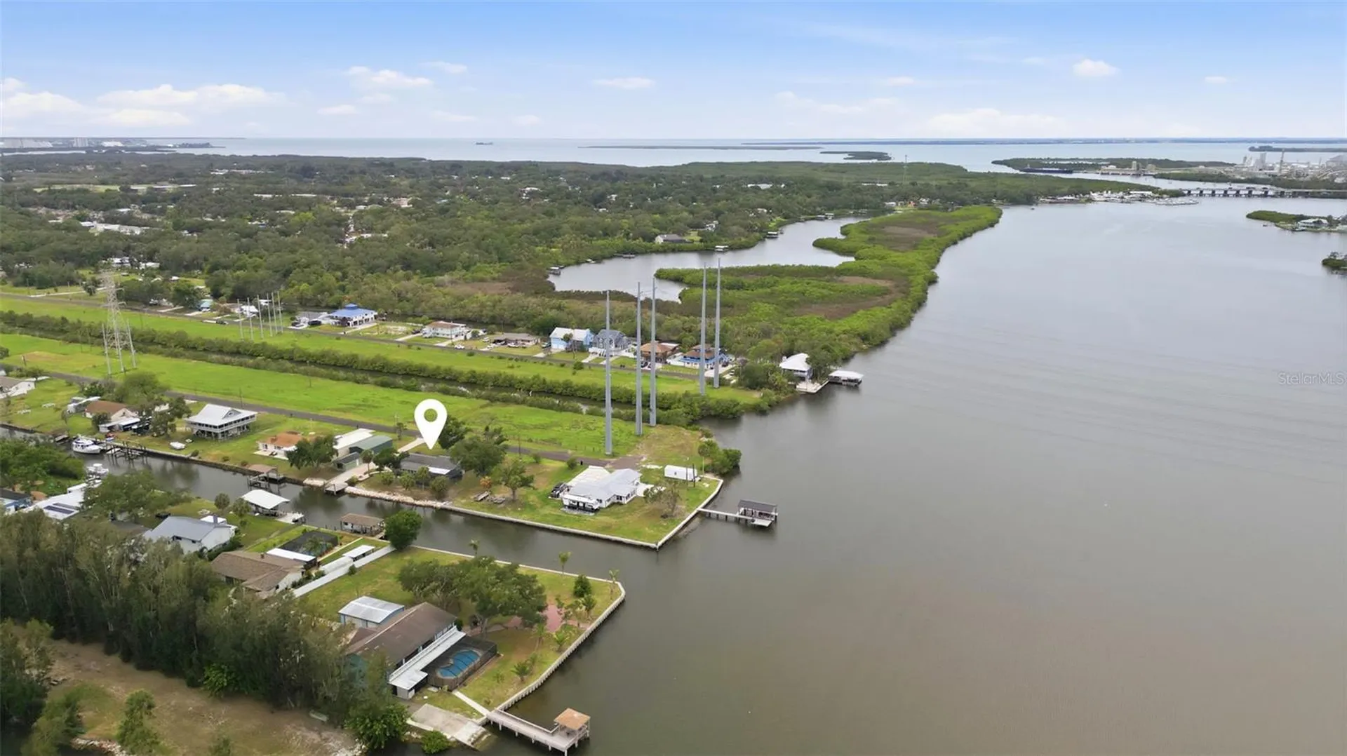 9910 Peninsular Drive Gibsonton FL 33534