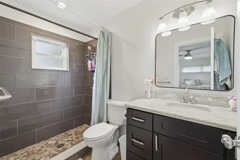 9910 Peninsular Drive Gibsonton FL 33534
