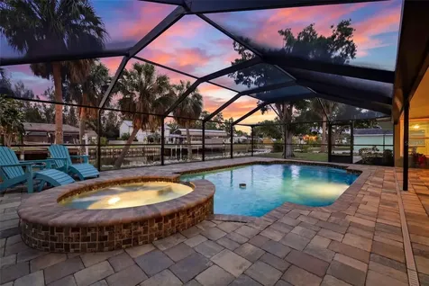 9910 Peninsular Drive Gibsonton FL 33534