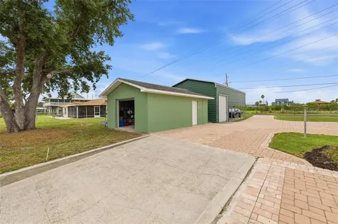 9910 Peninsular Drive Gibsonton FL 33534