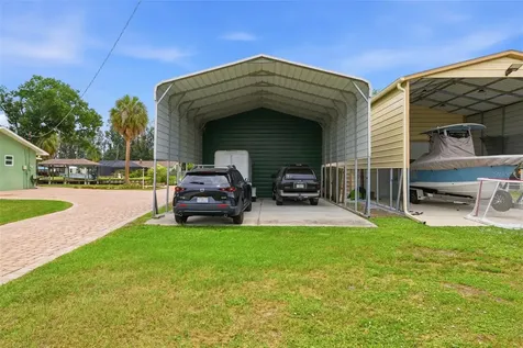 9910 Peninsular Drive Gibsonton FL 33534