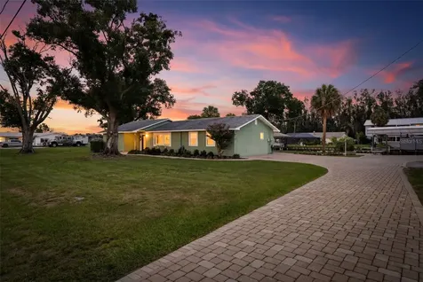 9910 Peninsular Drive Gibsonton FL 33534