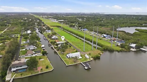 9910 Peninsular Drive Gibsonton FL 33534