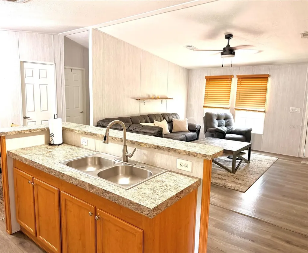 5331 SE 122 Avenue Morriston FL 32668