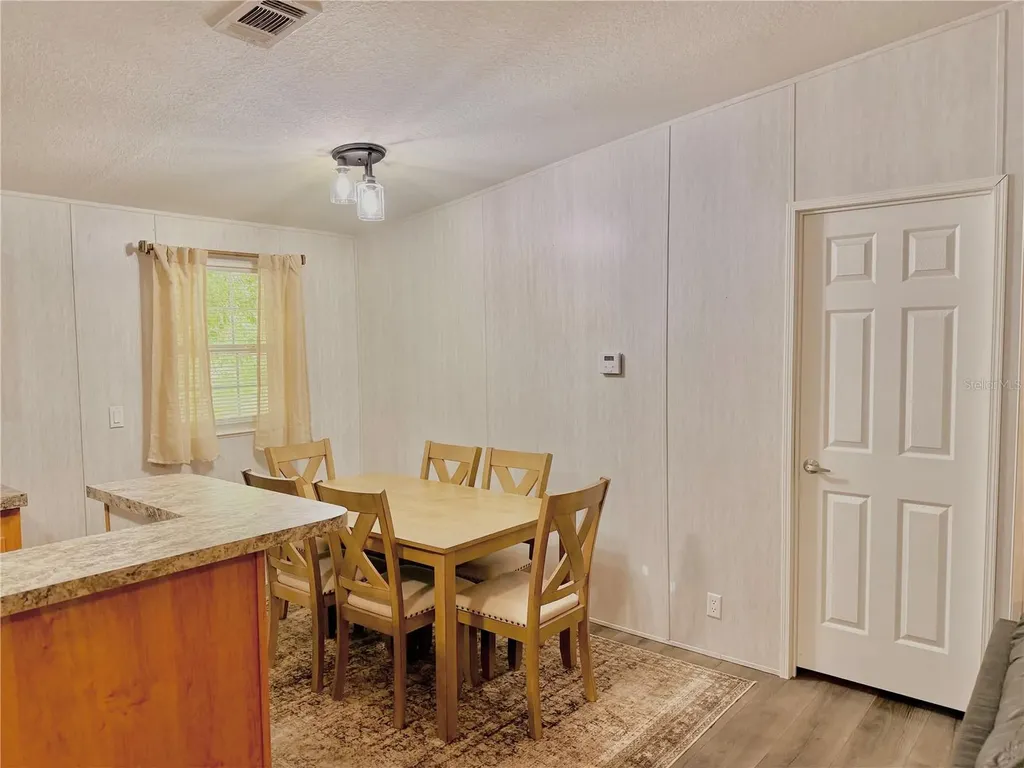 5331 SE 122 Avenue Morriston FL 32668