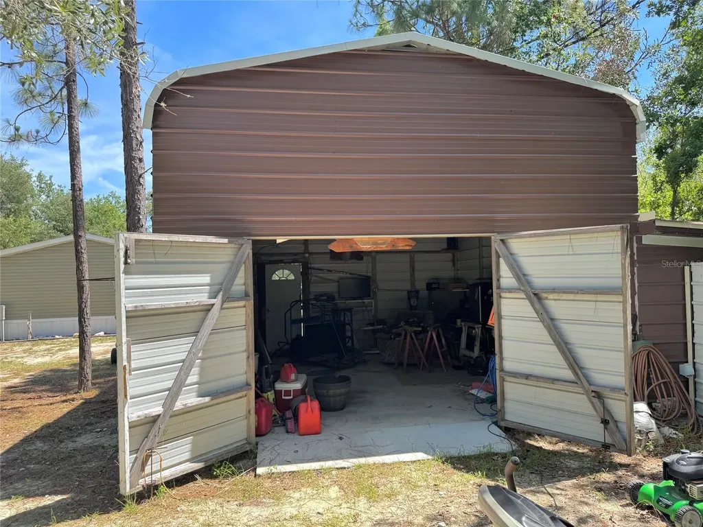 5331 SE 122 Avenue Morriston FL 32668