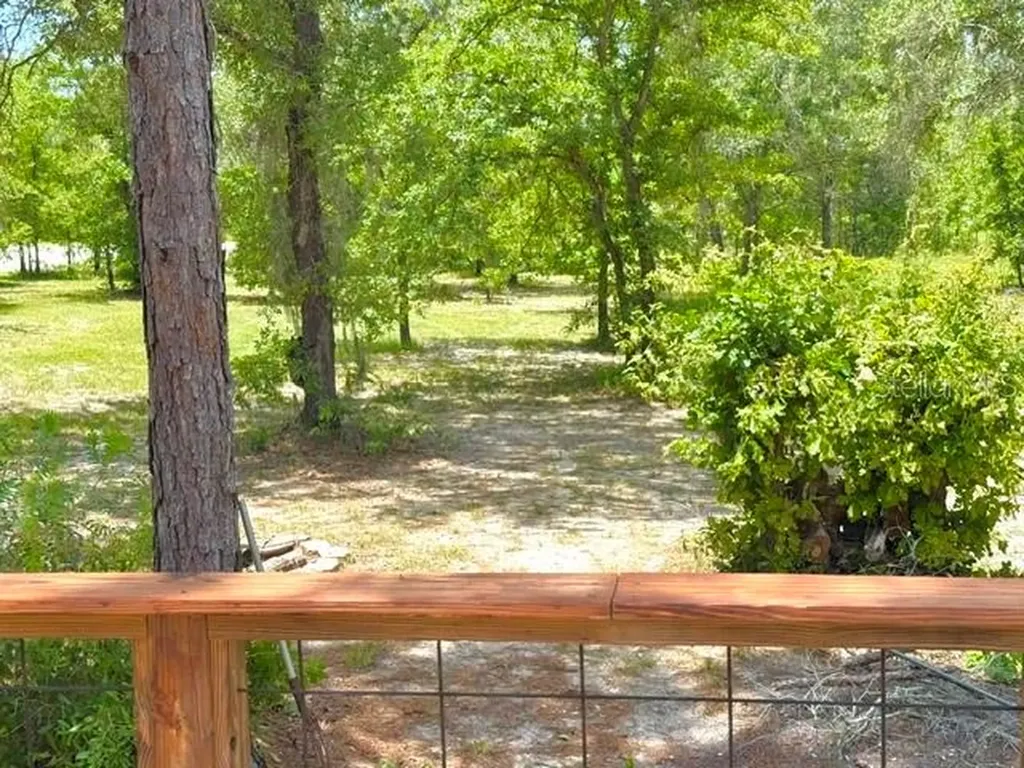 5331 SE 122 Avenue Morriston FL 32668
