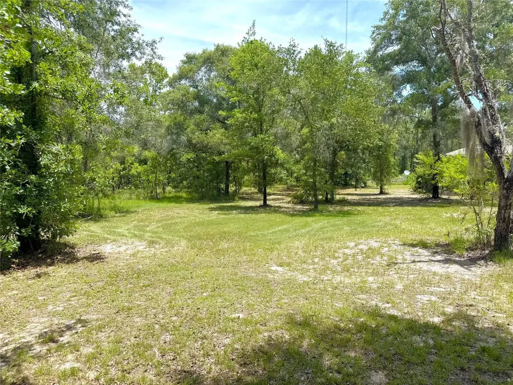5331 SE 122 Avenue Morriston FL 32668