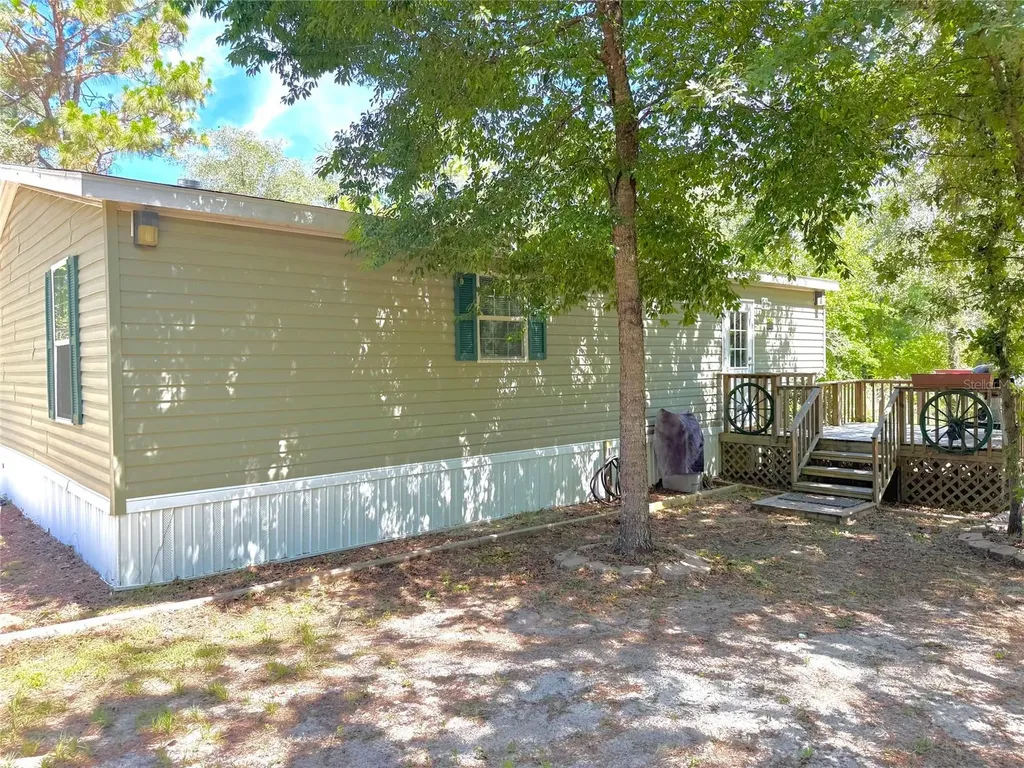 5331 SE 122 Avenue Morriston FL 32668