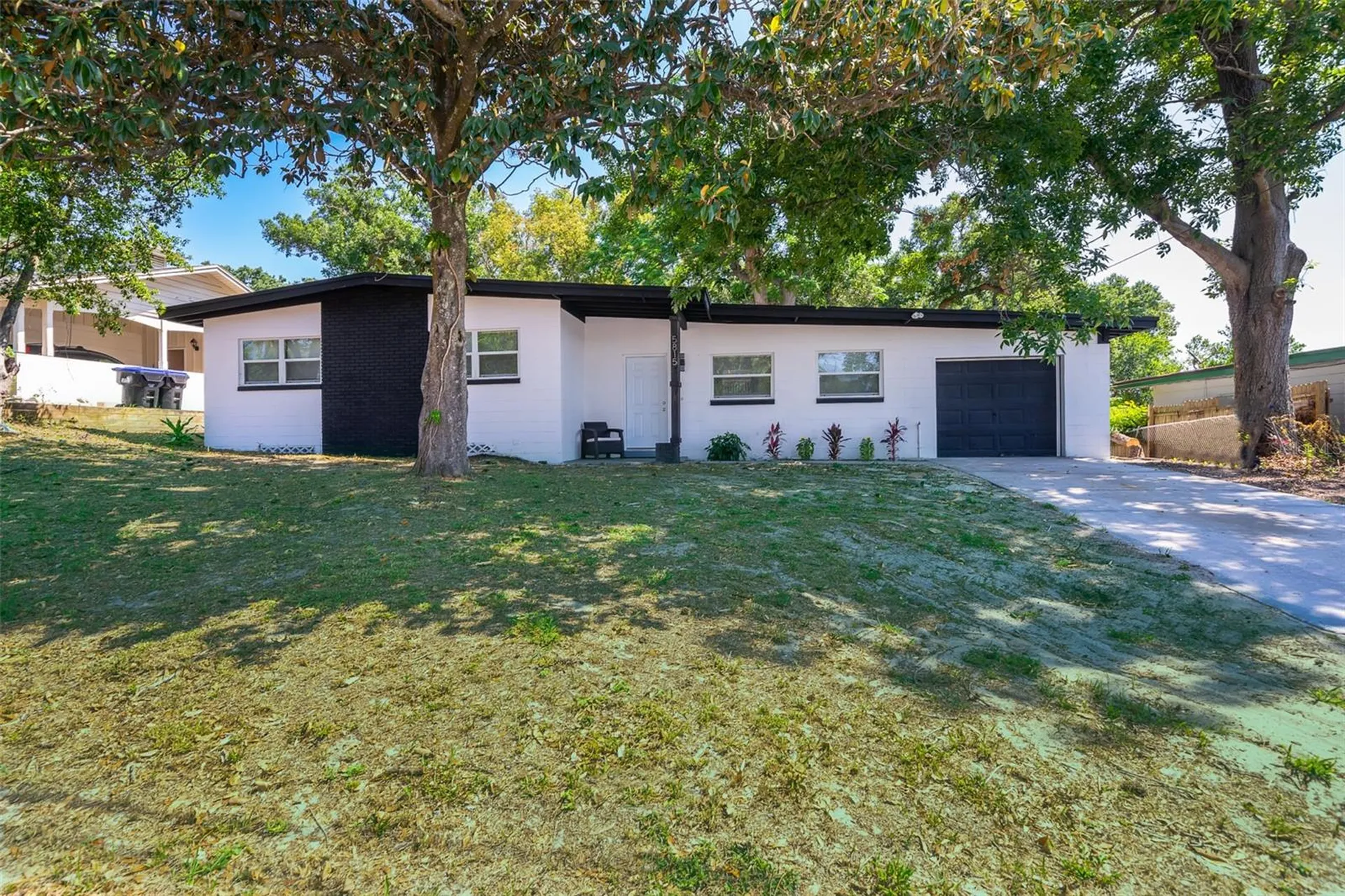 5815 Wolf Road Orlando FL 32808