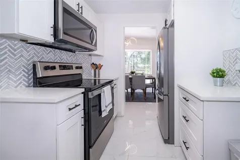 5815 Wolf Road Orlando FL 32808