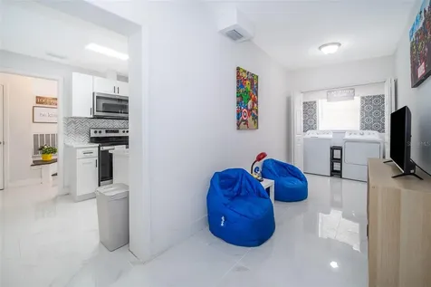 5815 Wolf Road Orlando FL 32808