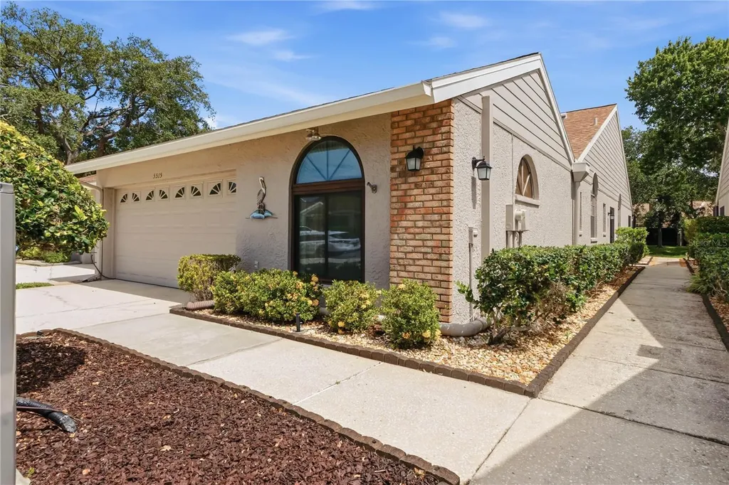 5515 Salem Square Drive S Palm Harbor FL 34685