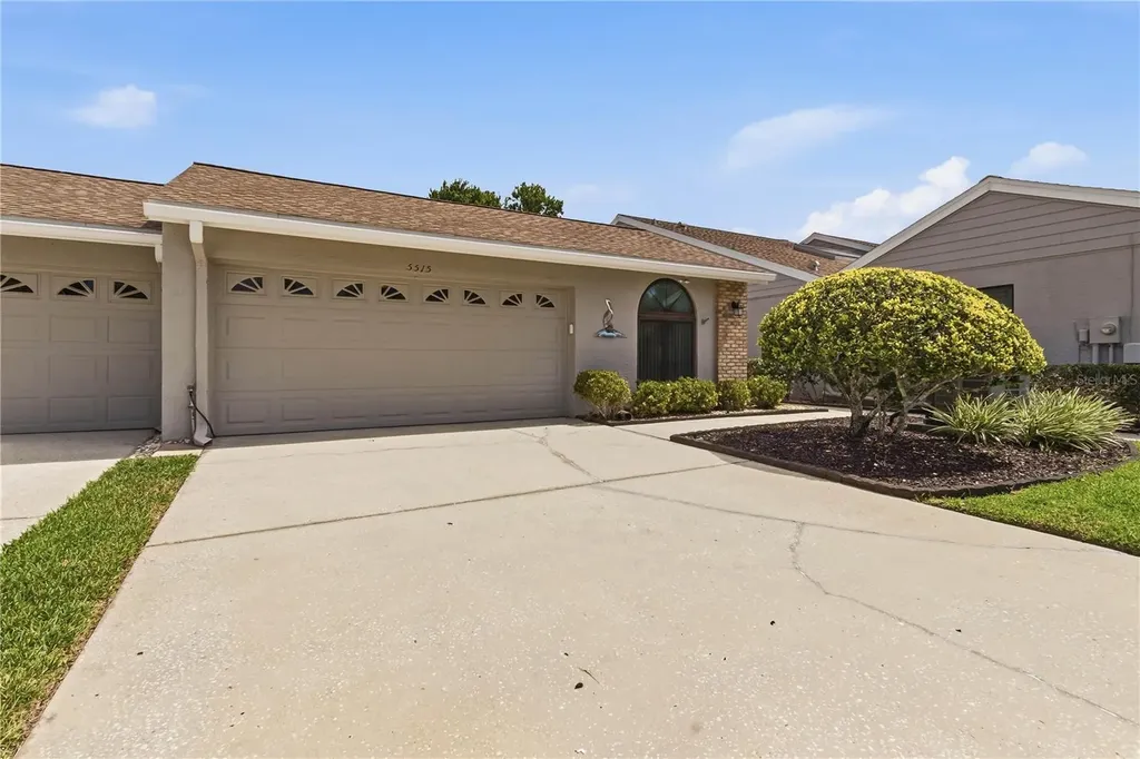 5515 Salem Square Drive S Palm Harbor FL 34685