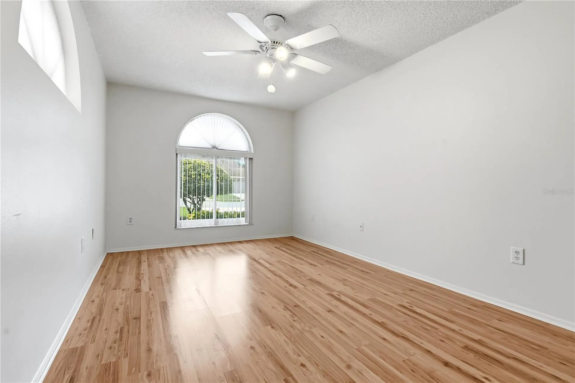 5515 Salem Square Drive S Palm Harbor FL 34685