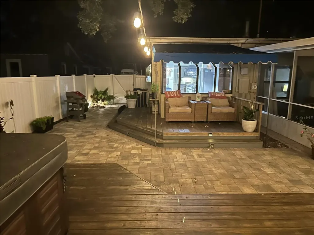 4606 S Esperanza Avenue Tampa FL 33611