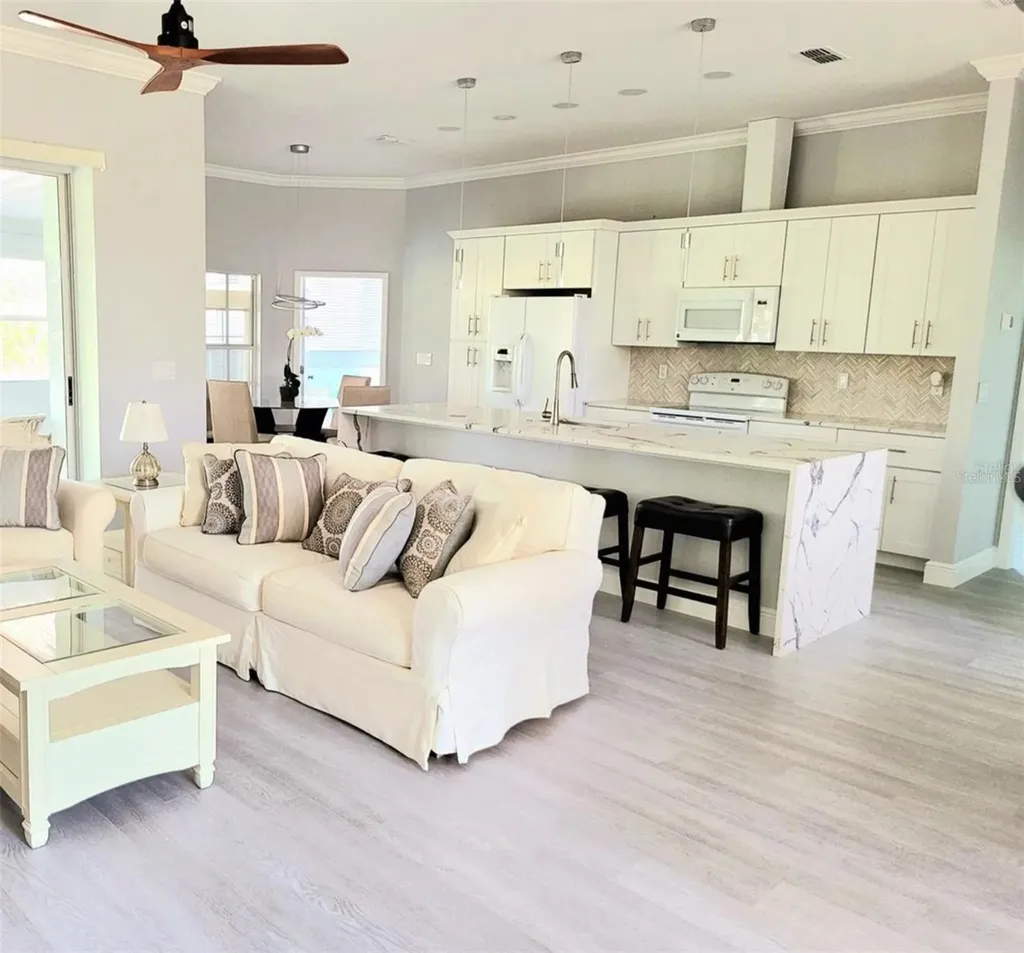 1415 Beach Club Lane Apollo Beach FL 33572