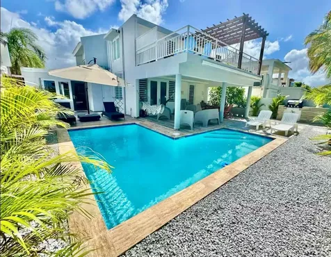 955 Calle Gaviota Rio Grande PR 00745