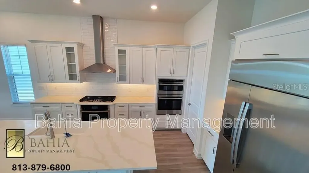 1074 Seagrape Drive Ruskin FL 33570