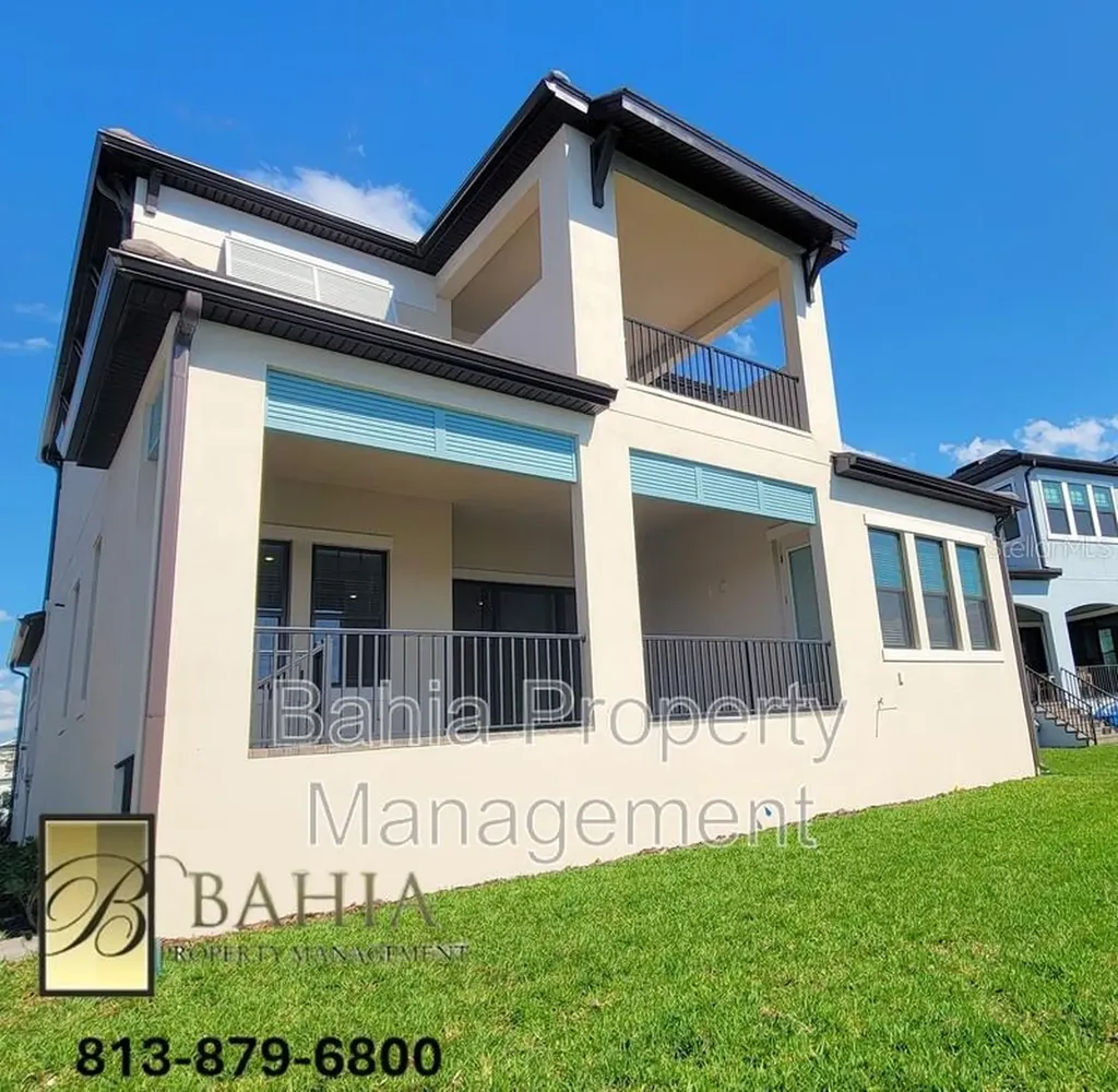 1074 Seagrape Drive Ruskin FL 33570