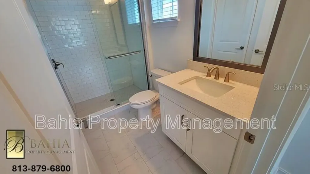 1074 Seagrape Drive Ruskin FL 33570