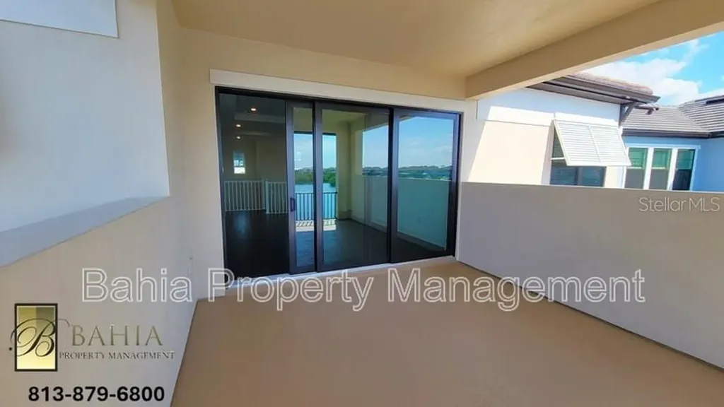 1074 Seagrape Drive Ruskin FL 33570