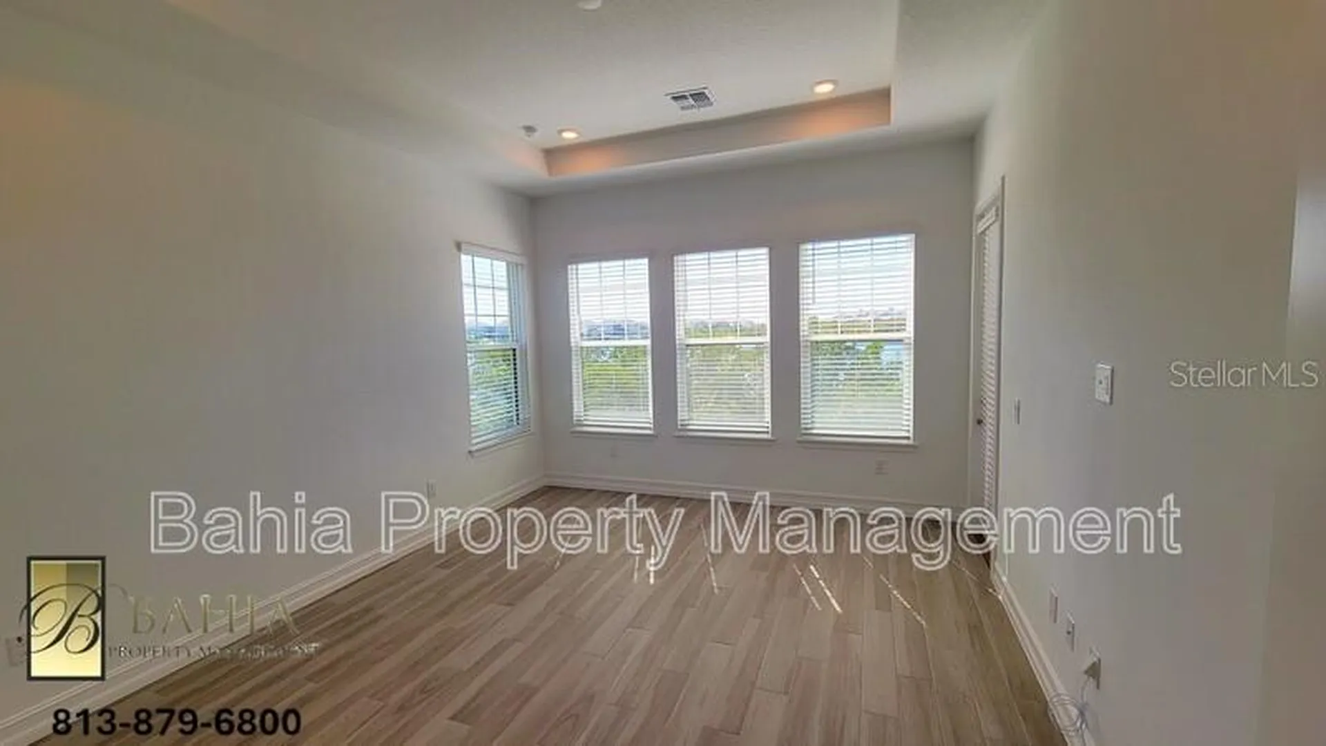 1074 Seagrape Drive Ruskin FL 33570