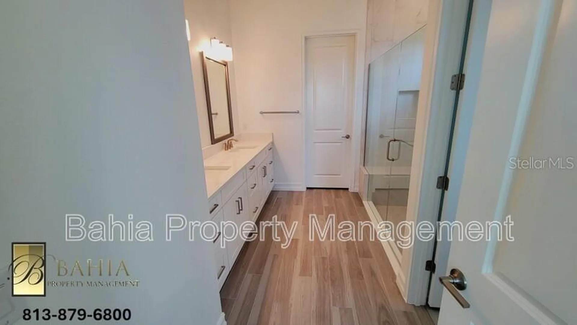 1074 Seagrape Drive Ruskin FL 33570