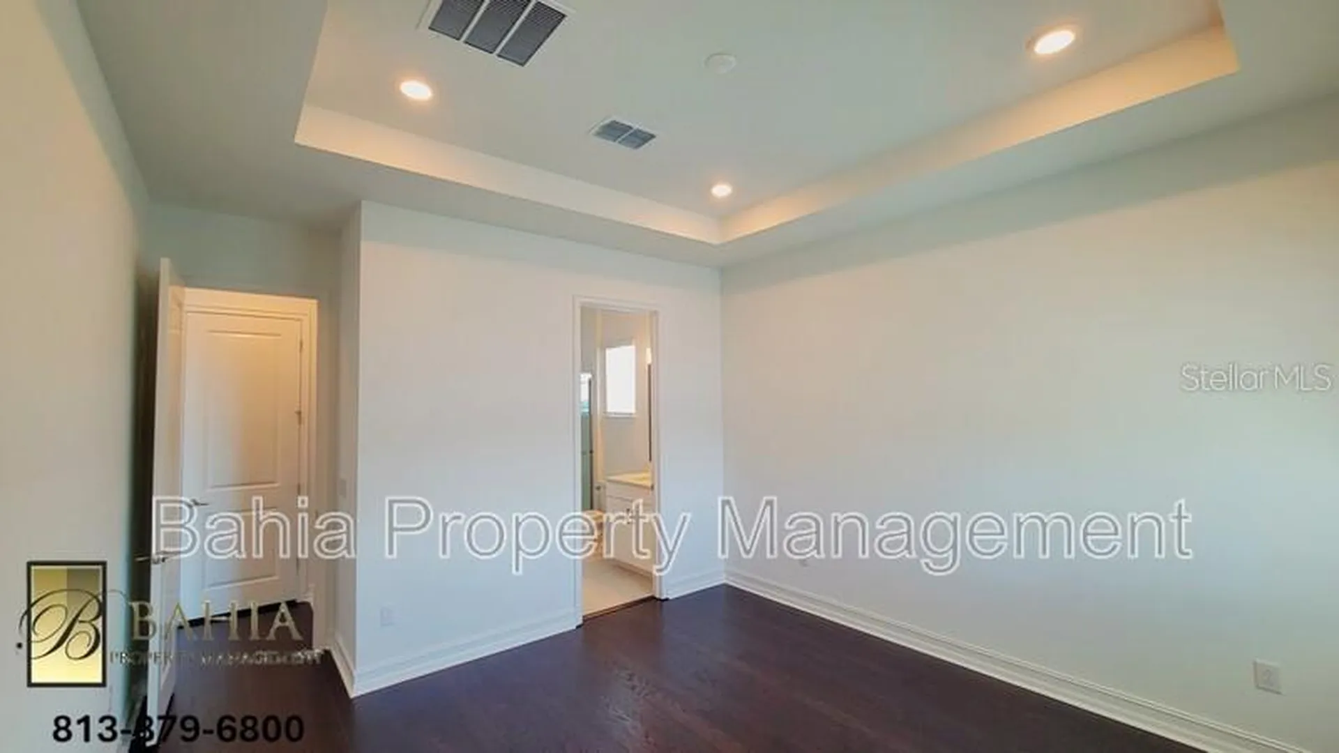 1074 Seagrape Drive Ruskin FL 33570