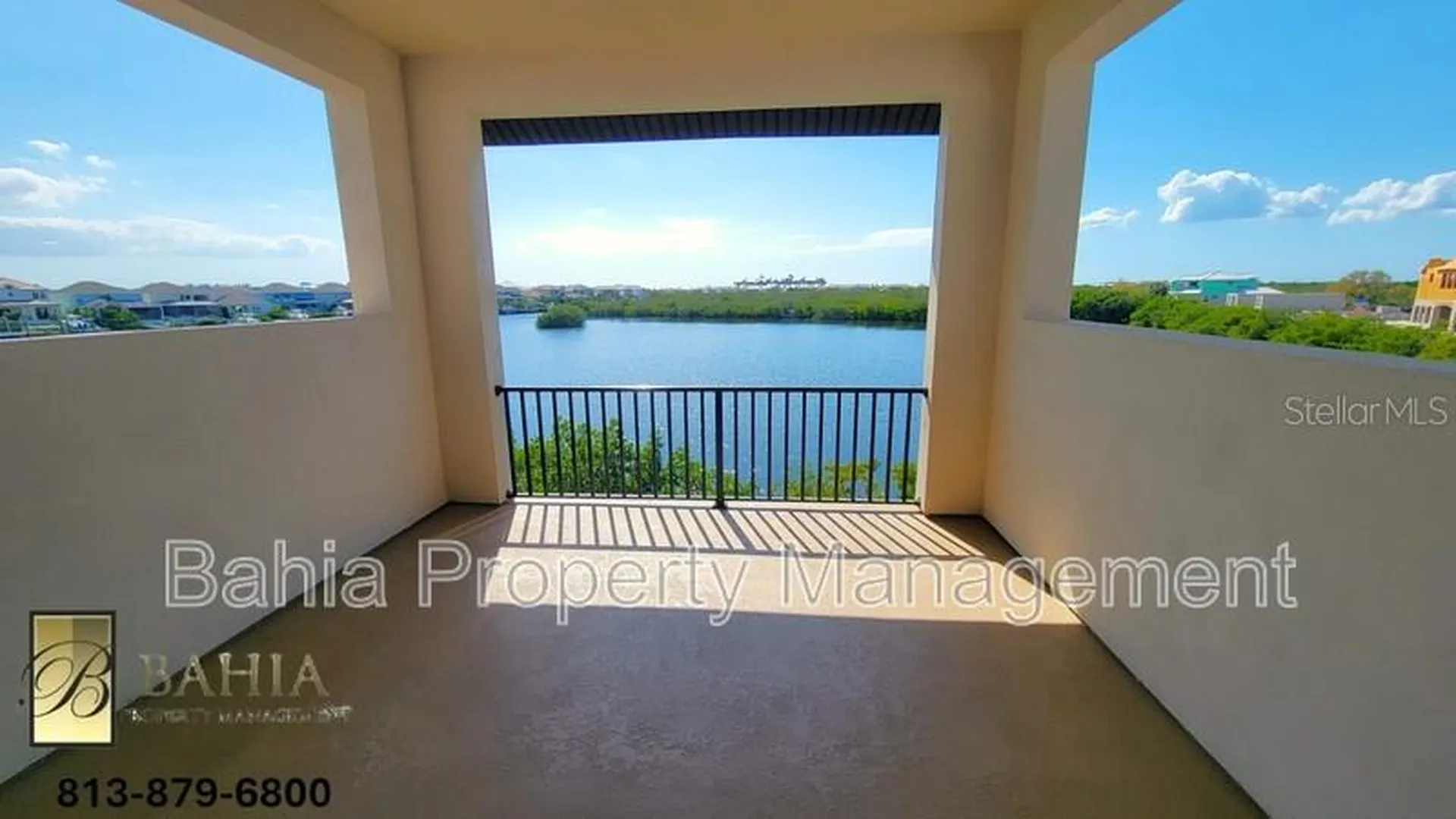 1074 Seagrape Drive Ruskin FL 33570