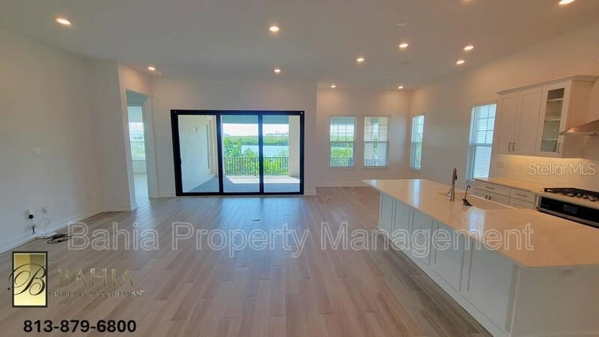 1074 Seagrape Drive Ruskin FL 33570