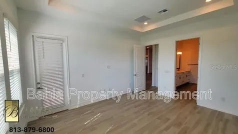 1074 Seagrape Drive Ruskin FL 33570