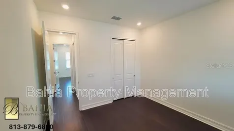 1074 Seagrape Drive Ruskin FL 33570