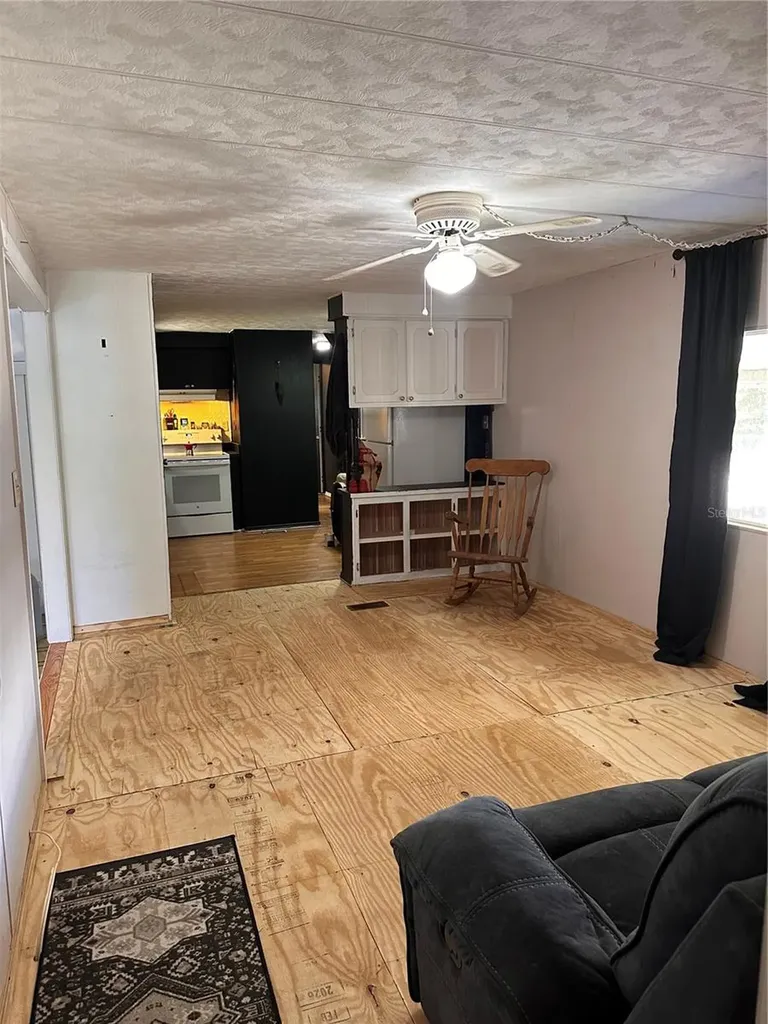 7388 SE Swan Avenue Hobe Sound FL 33455