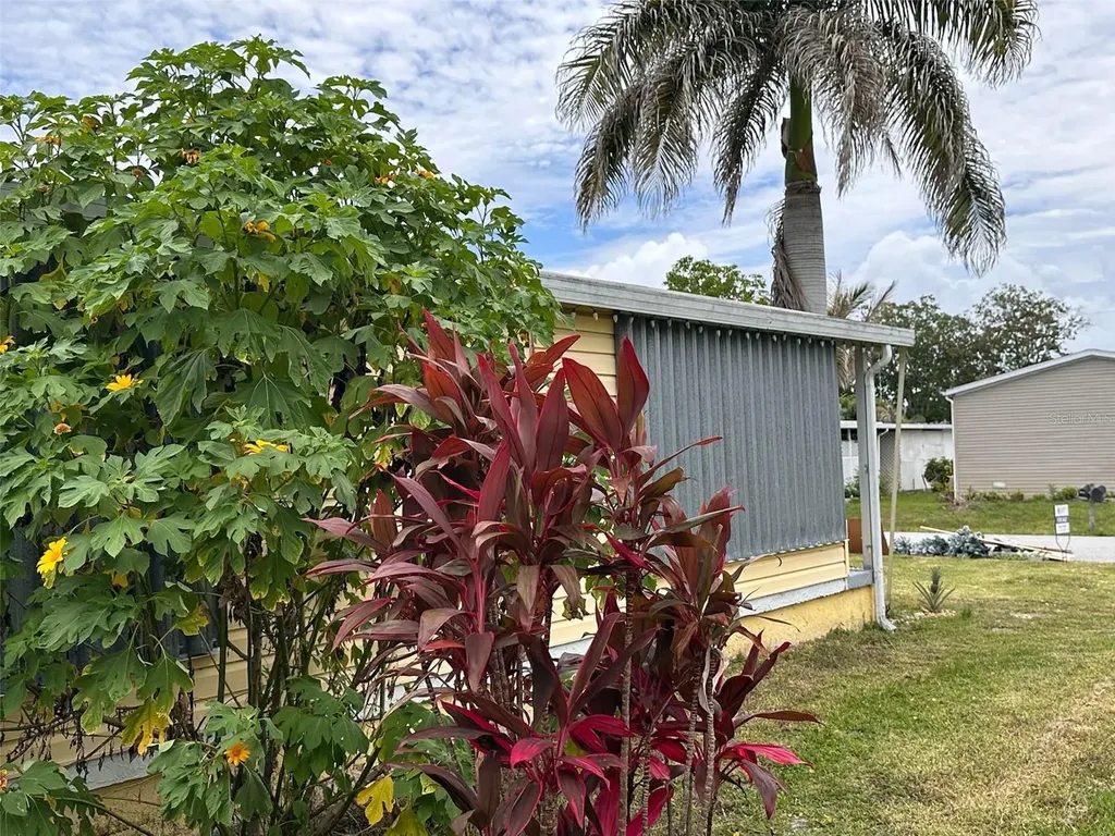 7388 SE Swan Avenue Hobe Sound FL 33455
