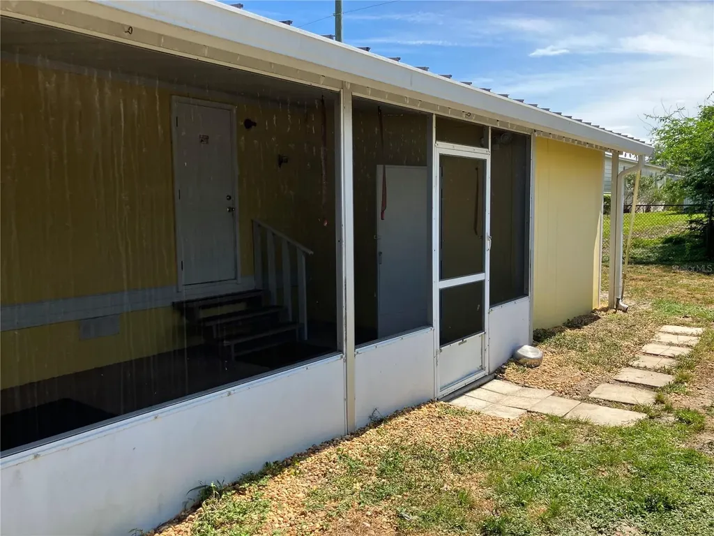 7388 SE Swan Avenue Hobe Sound FL 33455