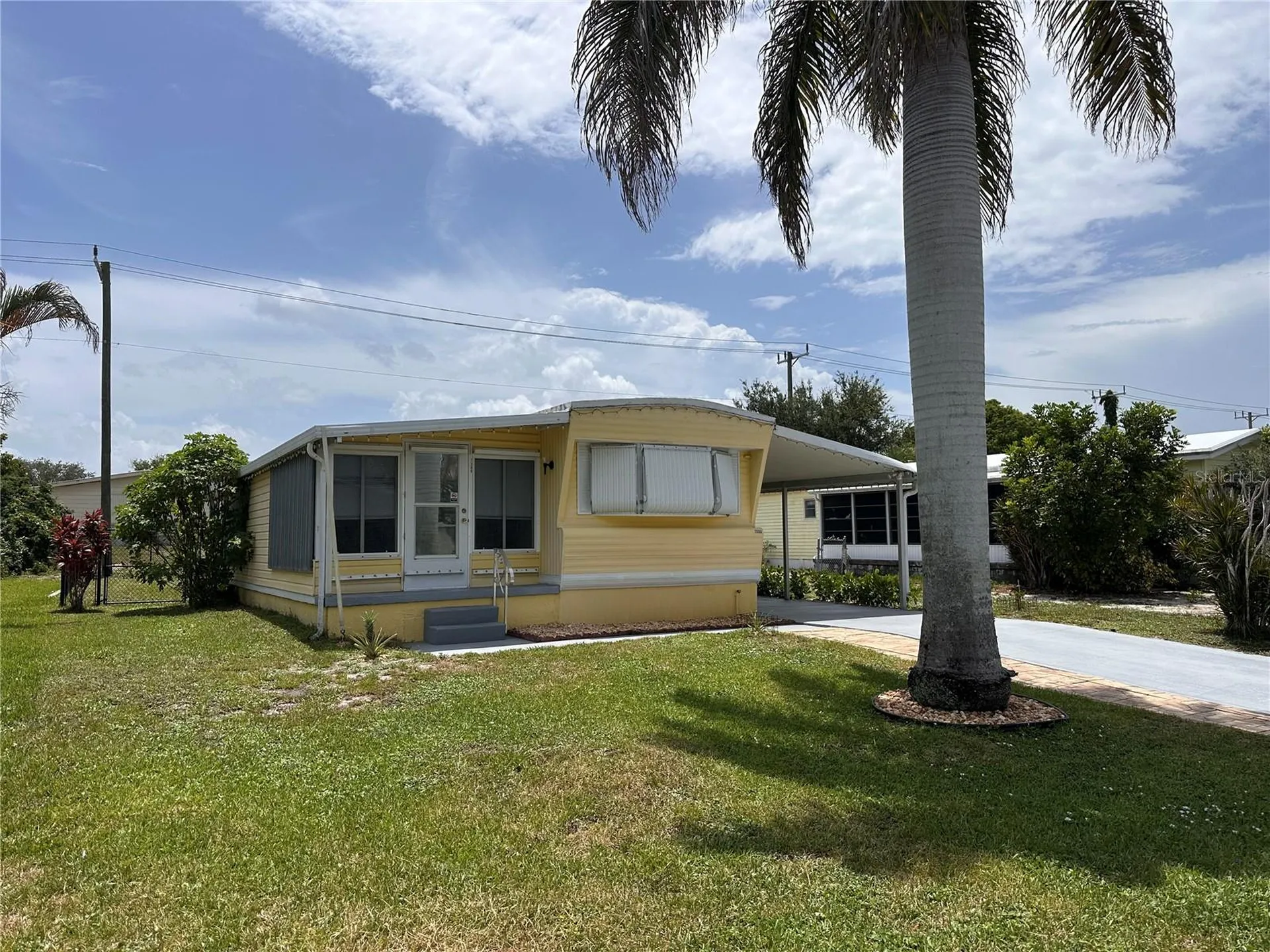 7388 SE Swan Avenue Hobe Sound FL 33455