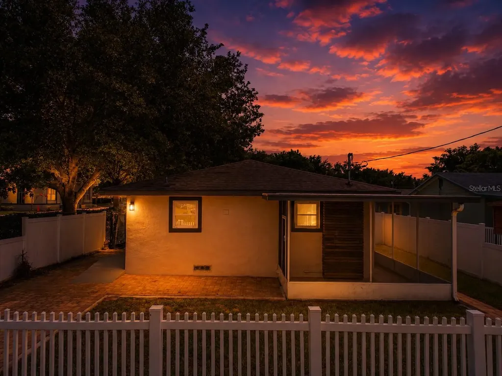 1855 Proctor Avenue Orlando FL 32817