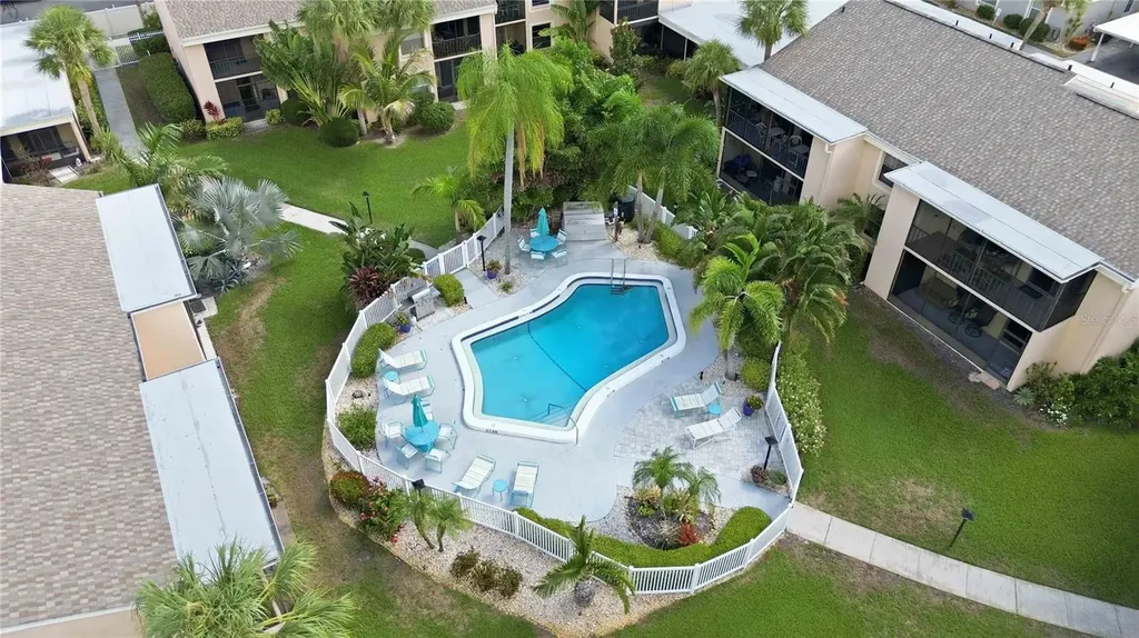 6032 7th Avenue W Bradenton FL 34209