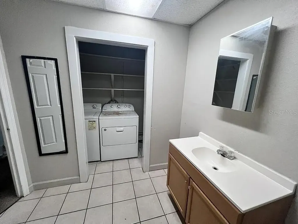 215 N Buena Vista Drive Lake Alfred FL 33850