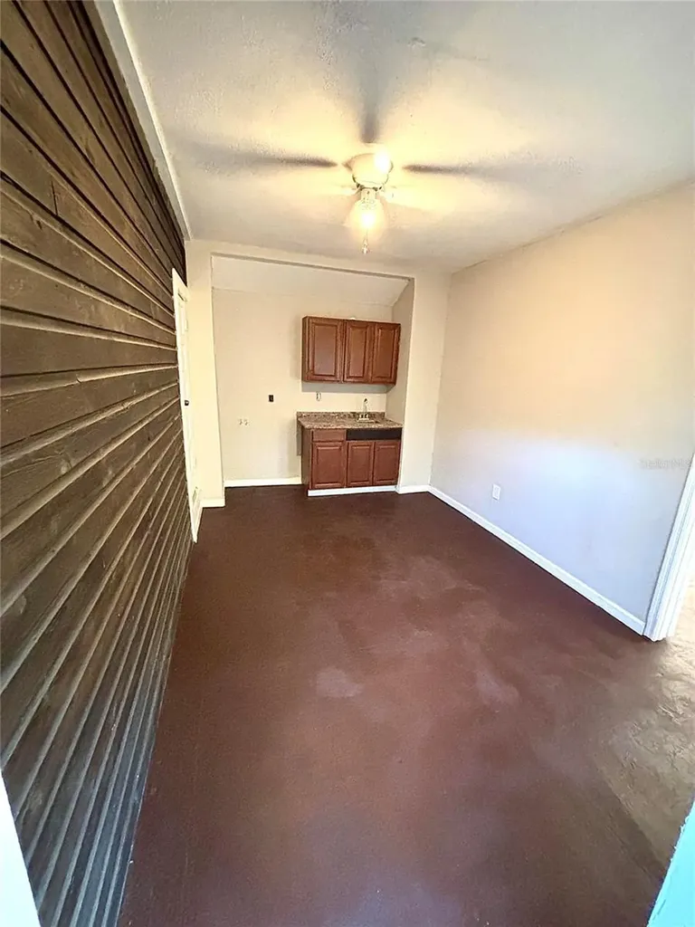 215 N Buena Vista Drive Lake Alfred FL 33850